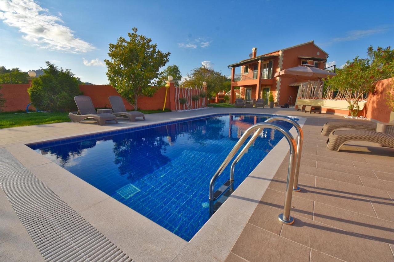 Villa Alex Σιναράδες Εξωτερικό φωτογραφία
