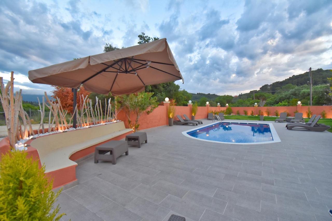 Villa Alex Σιναράδες Εξωτερικό φωτογραφία